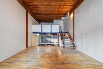 Everett Station Lofts