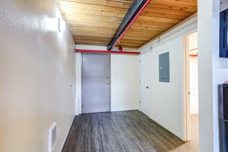 Everett Station Lofts