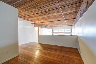 Everett Station Lofts