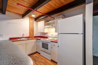 Everett Station Lofts