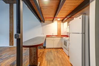 Everett Station Lofts