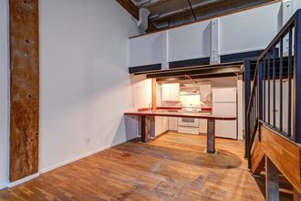 Everett Station Lofts