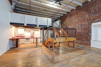 Everett Station Lofts