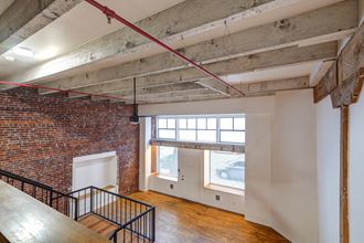 Everett Station Lofts