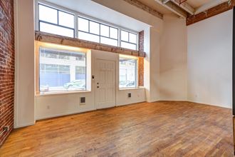 Everett Station Lofts