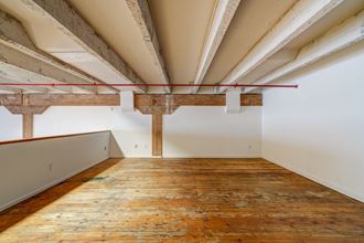 Everett Station Lofts