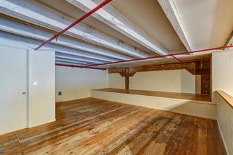 Everett Station Lofts