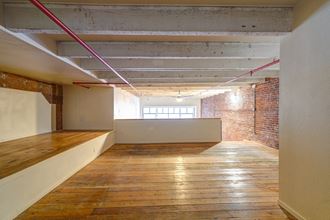 Everett Station Lofts