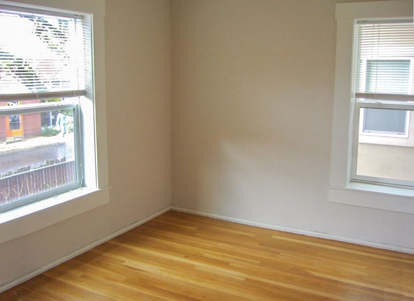 Westcott Properties Apartments, 1517 NE 8th Ave, Portland, OR RentCafe