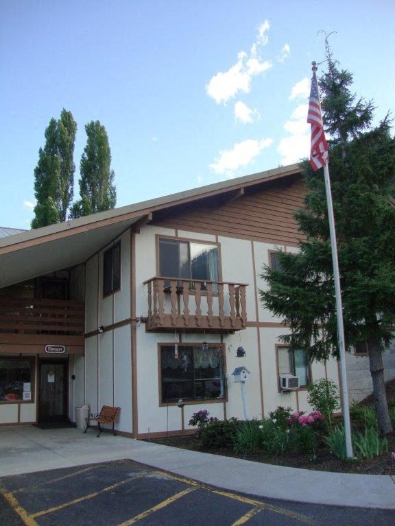 a building with an flag in front of it
