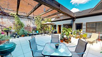 Everett Station Lofts