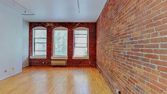 Everett Station Lofts