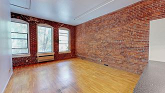 Everett Station Lofts