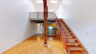 Everett Station Lofts