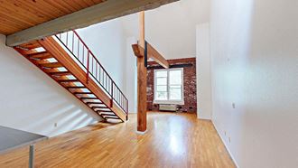 Everett Station Lofts