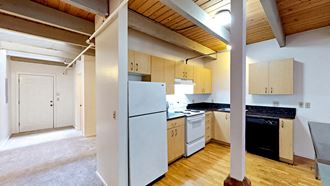 Everett Station Lofts