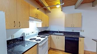 Everett Station Lofts