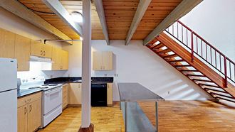 Everett Station Lofts