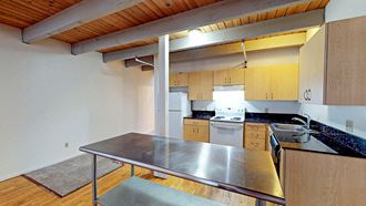 Everett Station Lofts