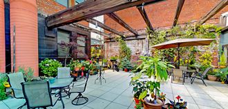 Everett Station Lofts