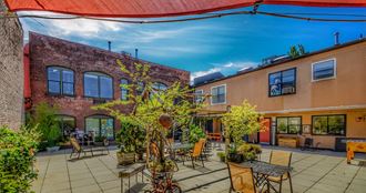 Everett Station Lofts