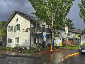 12020 Gladstone Street 2-3 Beds Apartment, Affordable for Rent - Photo Gallery 2