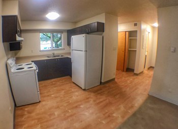 9110 NE Hassalo Street #123 1-3 Beds Apartment for Rent - Photo Gallery 5