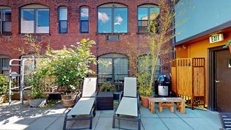 Everett Station Lofts