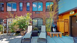 Everett Station Lofts