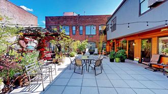 Everett Station Lofts