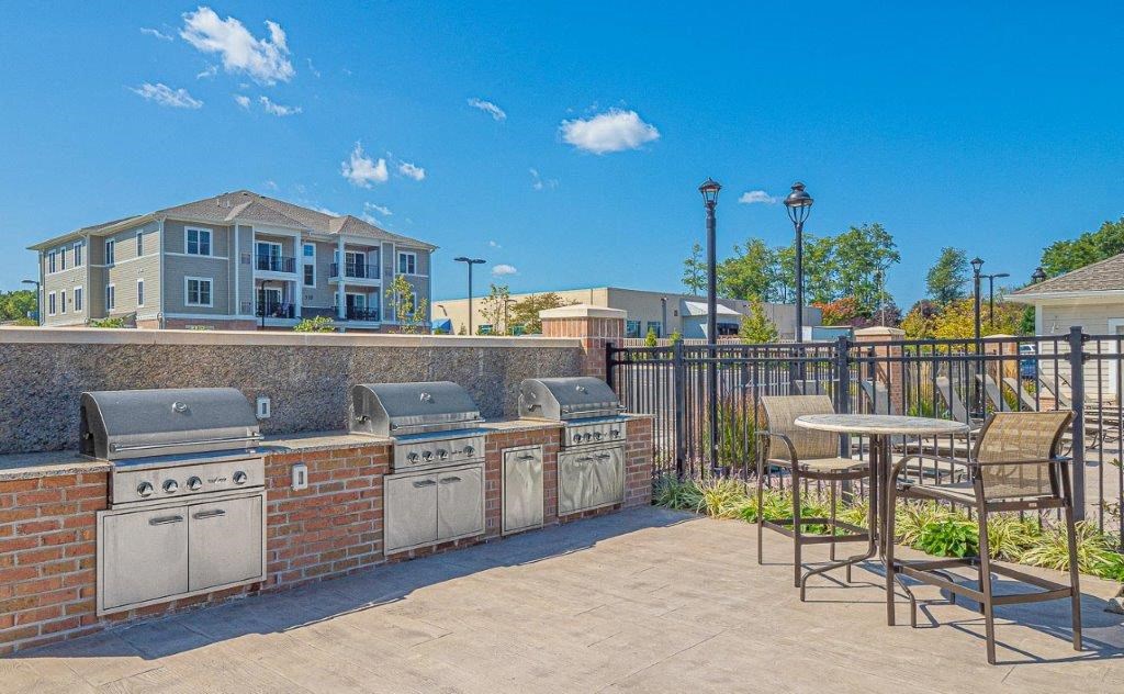 BBQ Area at Heritage Court, Ewing, New Jersey