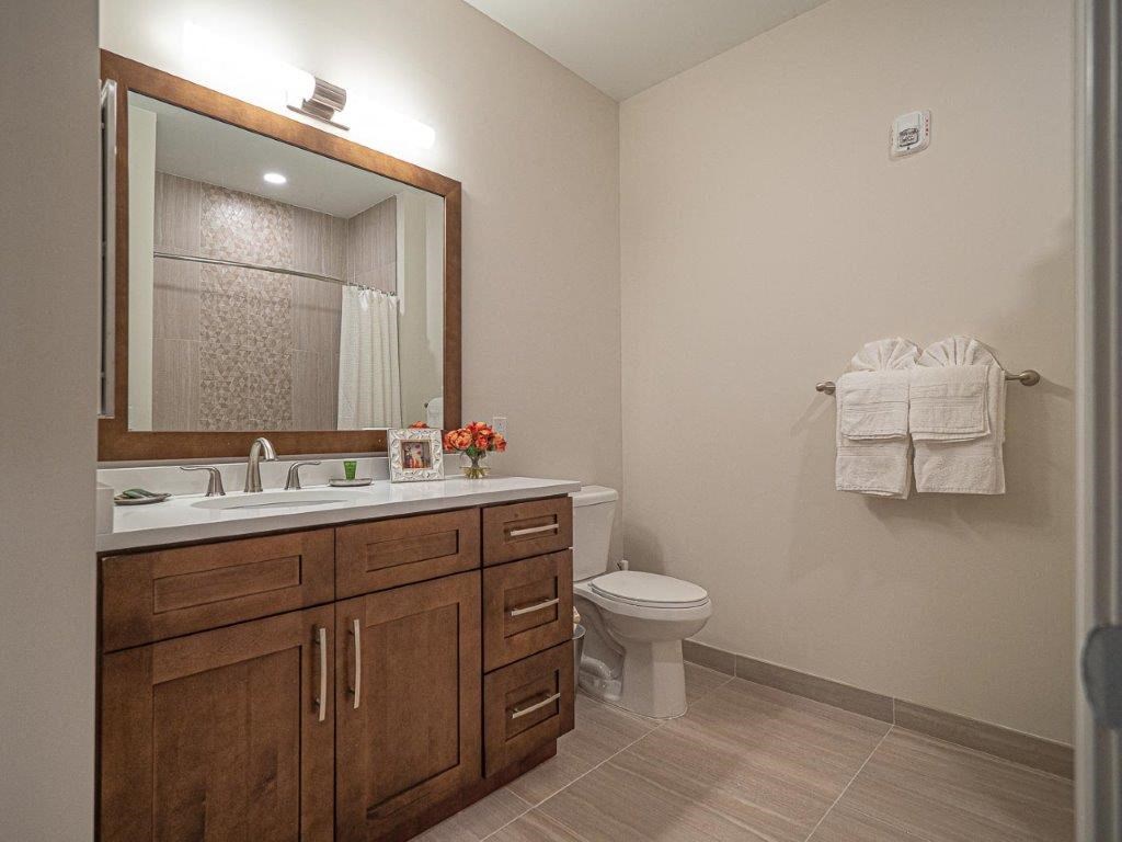 Large open bathrooms at Heritage Court, Ewing