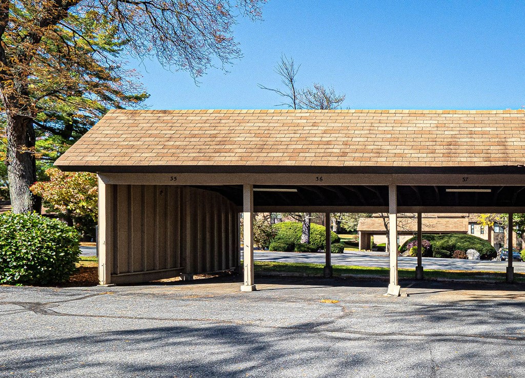 Buildings Carport at The Lakes, Allentown, 18104