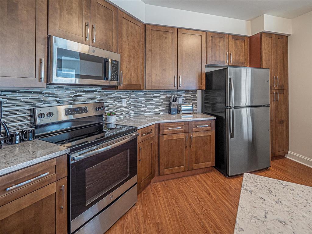 Fully Equipped Kitchen at Heritage Court, Ewing, NJ, 08628