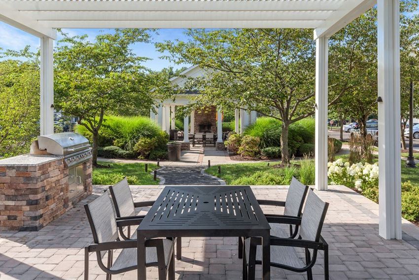 Harper's Crossing Apartments, 100 Harpers Crossing, Langhorne, PA