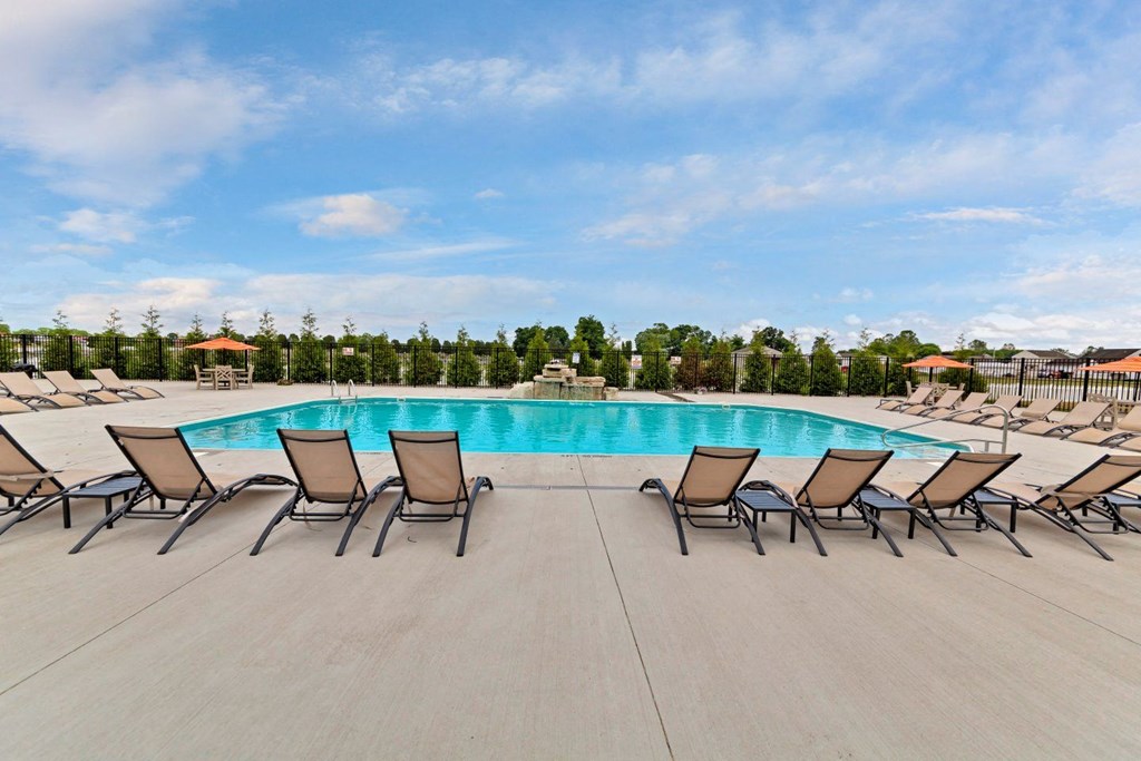 the swimming pool at the resort at governors crossing