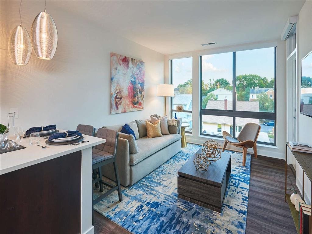 Ten At Clarendon Apartments