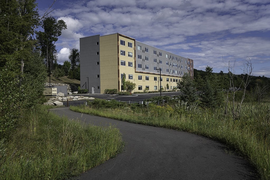 bicycle path walkway meadow view access to dartmouth hitchcock medical center