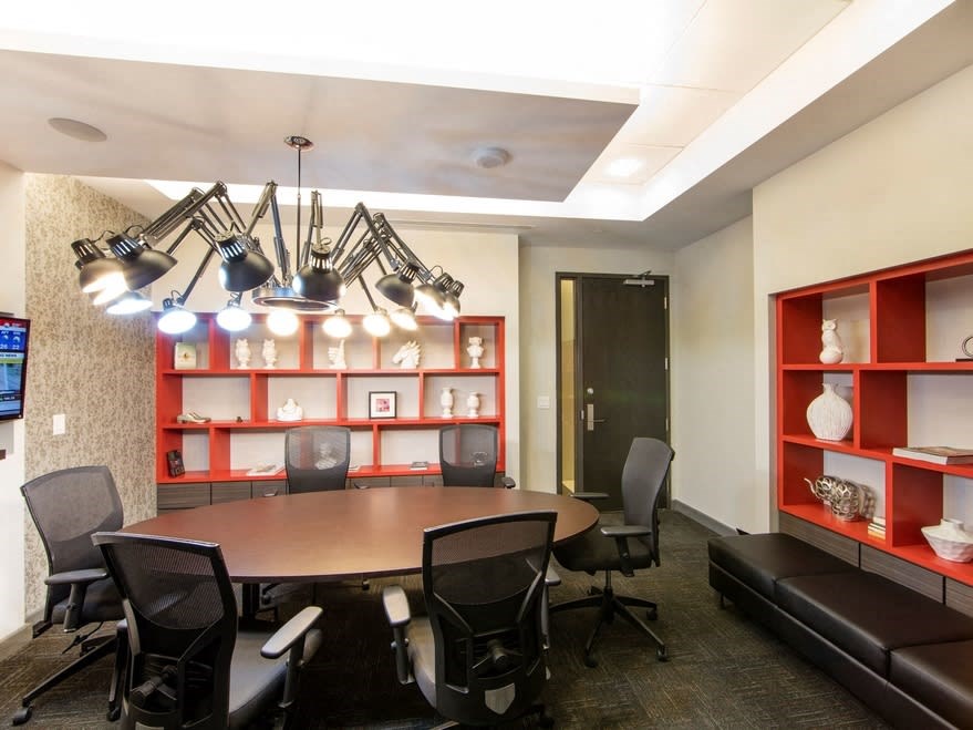 this is a photo of the office space available to rent