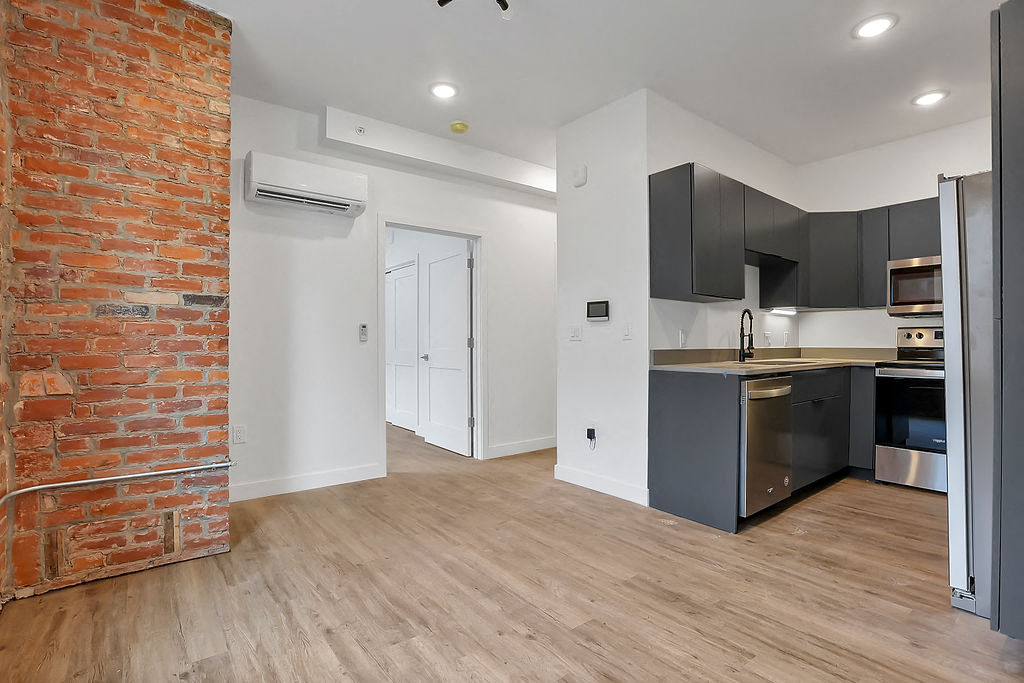 THE BROAD At Discovery District