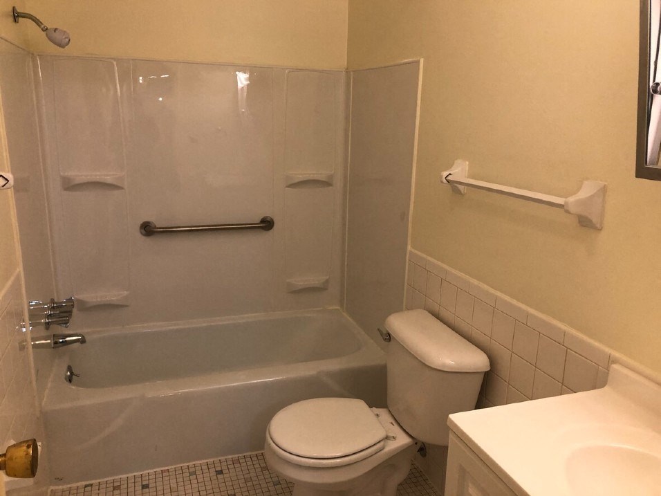 Bathroom at Lakeview Estates in Parkersburg, WV 26104