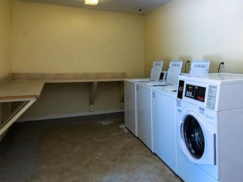 Laundry Room - Photo Gallery 18