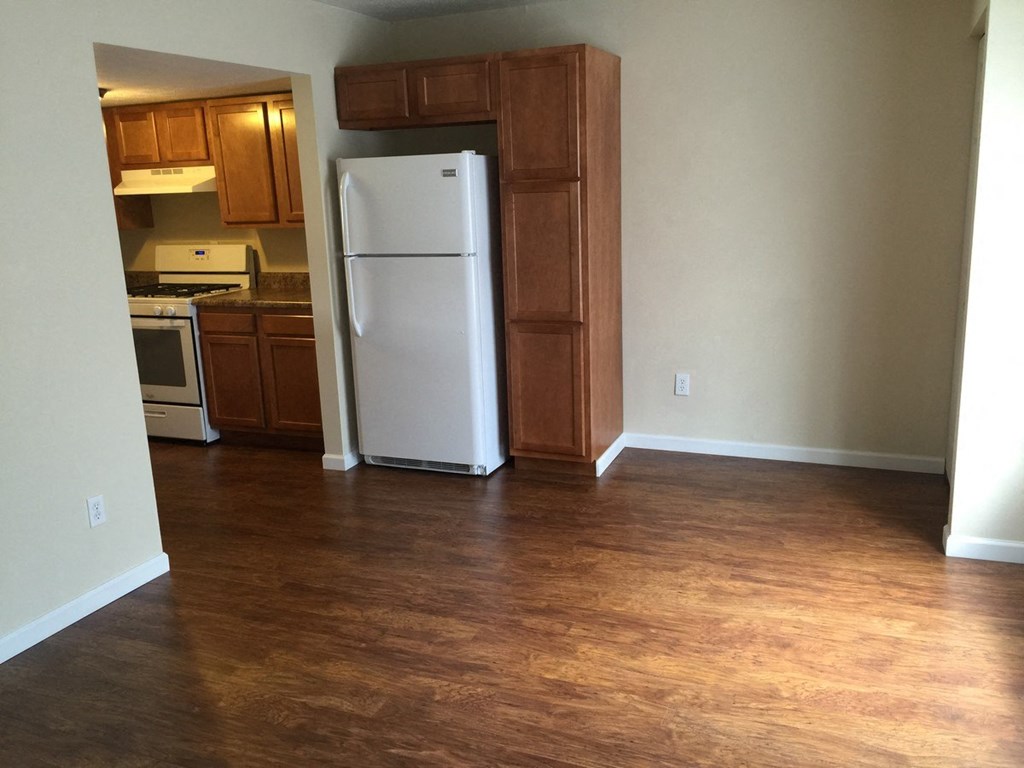 Refrigerator With Ice Maker at Evergreen, Belpre, Ohio