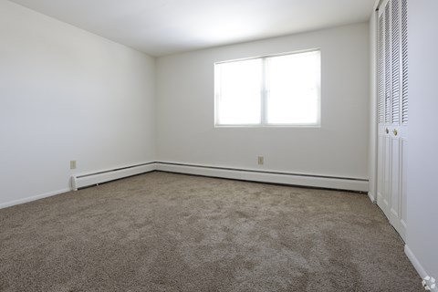 582 W. Schuylkill Road 1-2 Beds Apartment for Rent