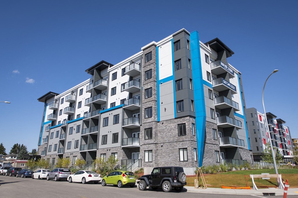 Kingsland Apartments Exterior