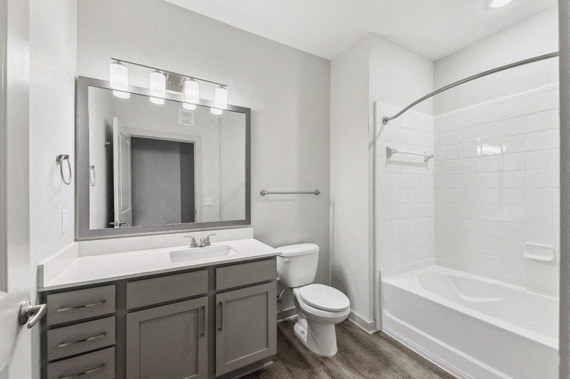 bathroom, soaking tub south twenty cartersville ga