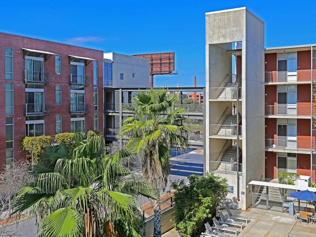 Aerial View Of Community Amenities at 1221 Broadway Lofts, Texas