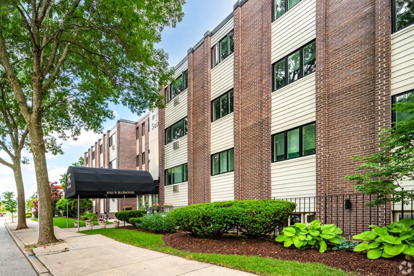 Dolphin Square Apartments, 10300 W Bluemound Rd, Wauwatosa, WI RentCafe