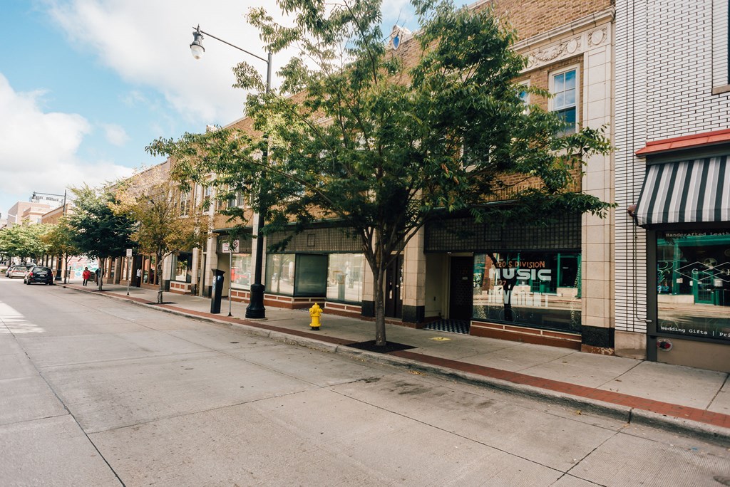 streetscape of historic downtown apartment building