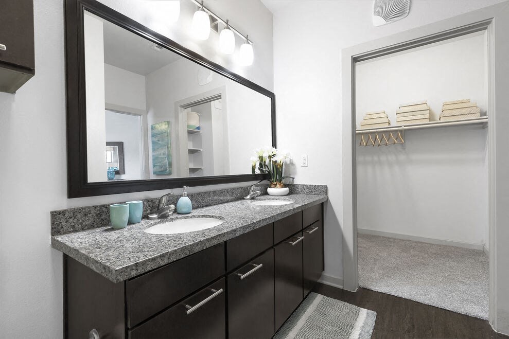 our apartments offer a bathroom with a shower